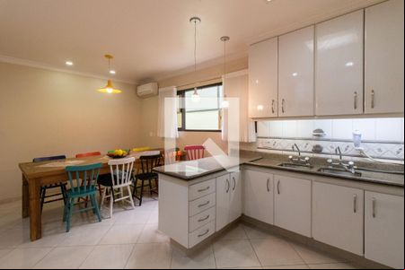 Cozinha de casa de condomínio à venda com 3 quartos, 225m² em Vila Moreira, Guarulhos