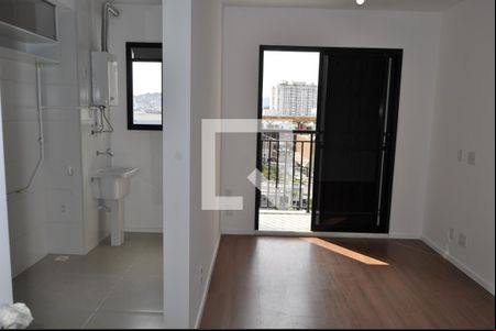 Sala de apartamento para alugar com 2 quartos, 45m² em Pilares, Rio de Janeiro