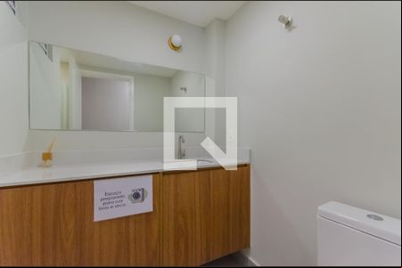 Banheiro de kitnet/studio à venda com 1 quarto, 43m² em Vila Mariana, São Paulo