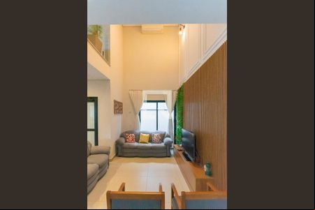 Sala de casa de condomínio para alugar com 5 quartos, 330m² em Swiss Park, Campinas