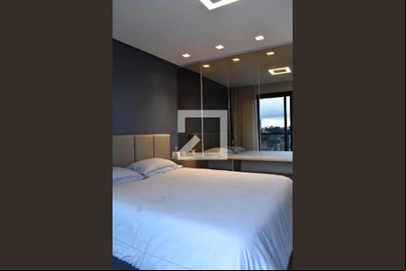 Suíte 1 de apartamento para alugar com 2 quartos, 102m² em São Francisco, Curitiba