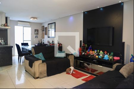 Sala de casa de condomínio para alugar com 2 quartos, 150m² em Parque Imperial, São Paulo