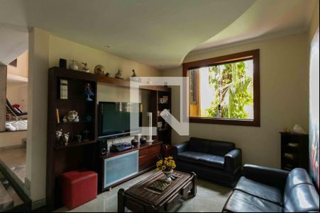 Sala de TV 1 de casa de condomínio para alugar com 5 quartos, 800m² em Planalto, Belo Horizonte