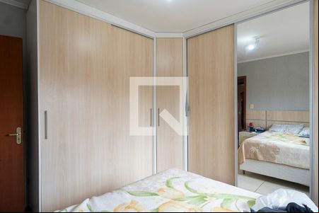 Quarto 1 de apartamento à venda com 2 quartos, 63m² em Teresópolis, Porto Alegre