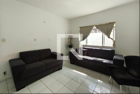Sala de Estar de casa para alugar com 2 quartos, 70m² em Jardim Santa Amalia, Campinas