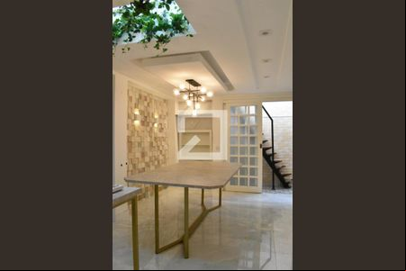 Sala 2 de casa para alugar com 3 quartos, 180m² em Bacacheri, Curitiba