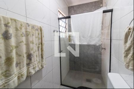 Banheiro 1 de casa para alugar com 4 quartos, 265m² em Teresópolis, Porto Alegre