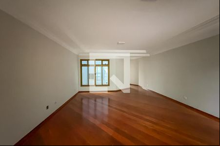 Sala de casa para alugar com 4 quartos, 140m² em Jardim do Mar, São Bernardo do Campo