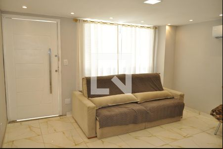 Sala de casa de condomínio à venda com 2 quartos, 145m² em Tanque, Rio de Janeiro