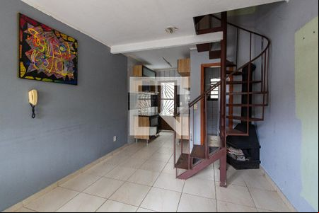 Sala de casa de condomínio à venda com 3 quartos, 90080m² em Vila Nova, Porto Alegre