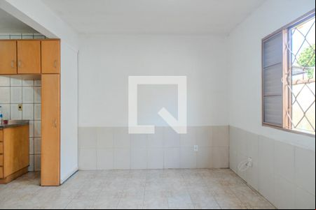 Sala de casa de condomínio à venda com 1 quarto, 47m² em Vila Conceição, Porto Alegre