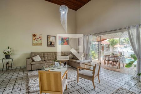 Casa à venda com 3 quartos, 332m² em Interlagos, São Paulo