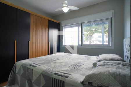 Suíte de apartamento para alugar com 2 quartos, 63m² em São Sebastião, Porto Alegre