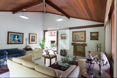 Sala de casa de condomínio para alugar com 5 quartos, 600m² em Bosque Residencial do Jambreiro, Nova Lima