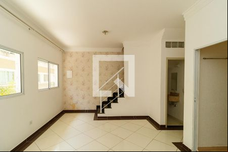 Sala de casa de condomínio à venda com 3 quartos, 120m² em Vila Mazzei, São Paulo