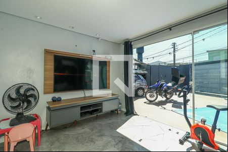 Sala de casa à venda com 3 quartos, 100m² em Sarandi, Porto Alegre