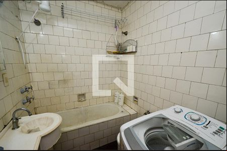 Banheiro de kitnet/studio à venda com 1 quarto, 59m² em Funcionários, Belo Horizonte
