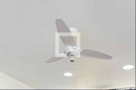Sala de casa à venda com 2 quartos, 80m² em Irajá, Rio de Janeiro