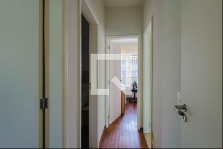 Corredor de apartamento à venda com 3 quartos, 90m² em Serra, Belo Horizonte