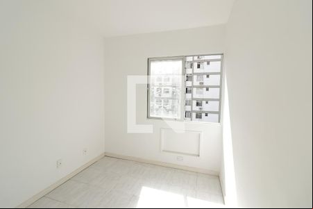 Quarto 1 de apartamento para alugar com 2 quartos, 66m² em Itanhangá, Rio de Janeiro