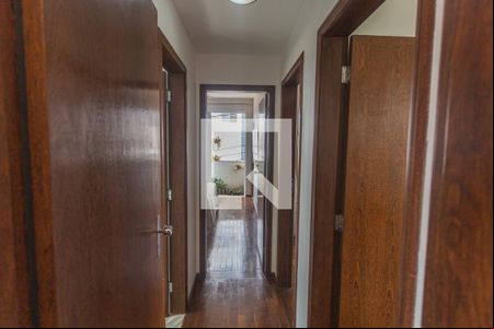 Corredor de apartamento à venda com 3 quartos, 110m² em Cidade Jardim, Belo Horizonte
