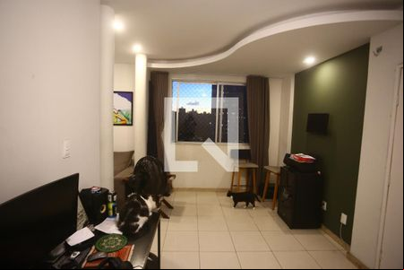 Sala de apartamento à venda com 2 quartos, 92m² em Estoril, Belo Horizonte
