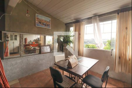 Sala de casa à venda com 4 quartos, 180m² em Jardim Boa Vista, Jundiaí