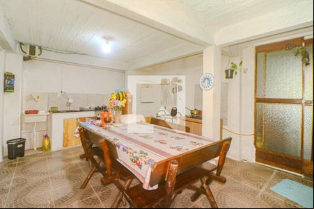 Sala de casa à venda com 5 quartos, 360m² em Sarandi, Porto Alegre