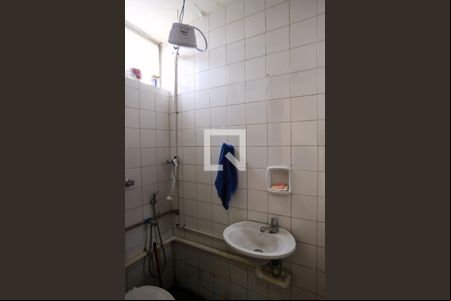 Banheiro de kitnet/studio à venda com 1 quarto, 24m² em Centro, Belo Horizonte