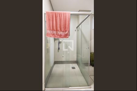 Banheiro de apartamento à venda com 1 quarto, 38m² em União, Belo Horizonte