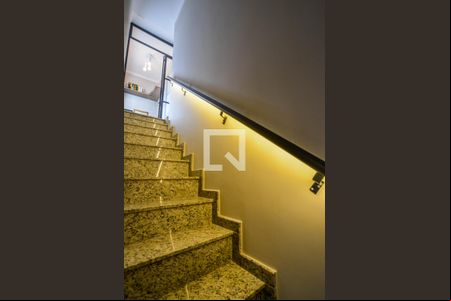 Escada de apartamento à venda com 2 quartos, 140m² em Campestre, Santo André