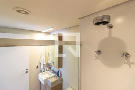 Banheiro da Suíte 1 de kitnet/studio à venda com 2 quartos, 69m² em Pinheiros, São Paulo