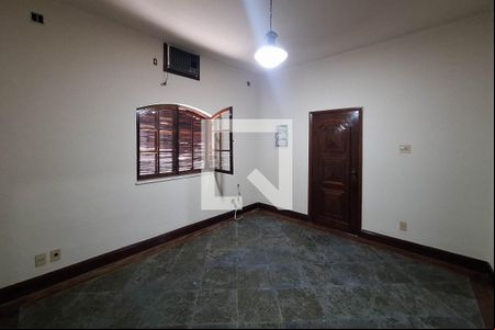 Sala de casa para alugar com 3 quartos, 400m² em Fonseca, Niterói