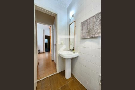 Banheiro de apartamento à venda com 1 quarto, 73m² em Santo Agostinho, Belo Horizonte