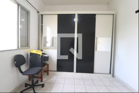 Casa 1 - Quarto 2 de casa para alugar com 5 quartos, 227m² em Vila Eldizia, Santo André