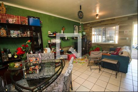 Sala de casa de condomínio à venda com 2 quartos, 118m² em Hípica, Porto Alegre