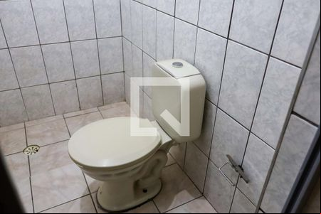 Banheiro de casa para alugar com 1 quarto, 30m² em Padroeira, Osasco