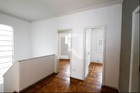 Corredor de casa para alugar com 6 quartos, 176m² em Lourdes, Belo Horizonte
