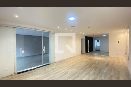 Sala de casa para alugar com 4 quartos, 134m² em Jardim Munhoz, Guarulhos