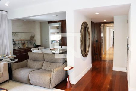Sala de apartamento à venda com 3 quartos, 210m² em Indianópolis, São Paulo