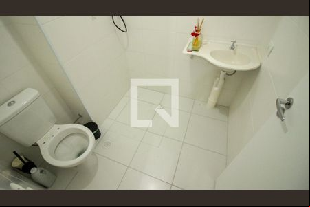 Banheiro de kitnet/studio à venda com 0 quarto, 27m² em Vila Independencia, São Paulo