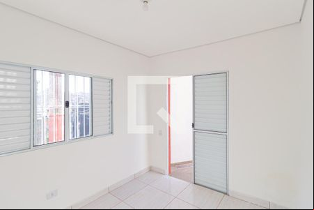Quarto 2 de casa para alugar com 2 quartos, 60m² em Vila Santo Antônio, Carapicuíba
