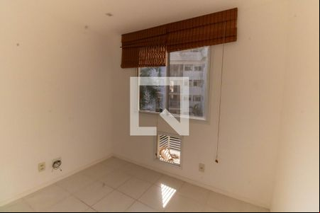Quarto 1 de apartamento à venda com 3 quartos, 70m² em Maceio, Niterói