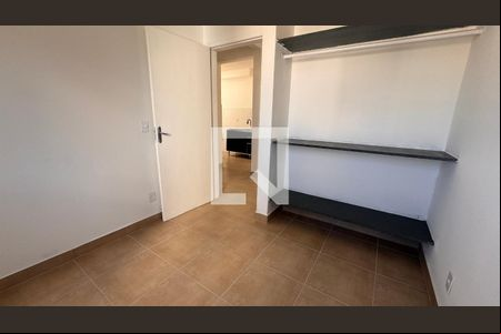 Quarto 1 de apartamento à venda com 2 quartos, 49m² em Jardim do Lago Continuacao, Campinas