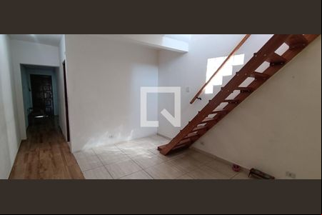 Sala de casa à venda com 4 quartos, 200m² em Jardim Maria Rosa, Taboão da Serra