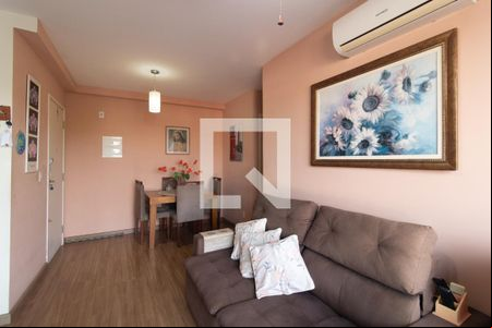 Sala de apartamento para alugar com 2 quartos, 51m² em Glória, Porto Alegre