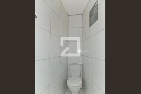 Banheiro de kitnet/studio para alugar com 0 quarto, 20m² em Nazaré, Salvador
