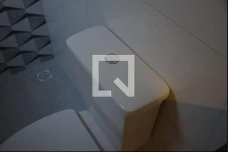 Banheiro da Suíte 1 de apartamento à venda com 2 quartos, 106m² em Santa Terezinha, Santo André