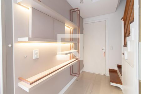 Sala de casa de condomínio à venda com 3 quartos, 177m² em Teresópolis, Porto Alegre
