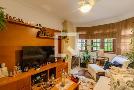 Sala de casa de condomínio à venda com 3 quartos, 258m² em Guarujá, Porto Alegre